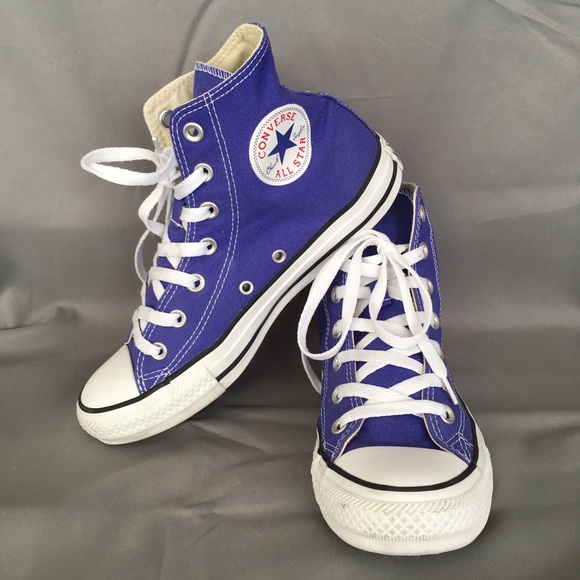 Converse Shoes - Purple Women’s 8 High Top Converse